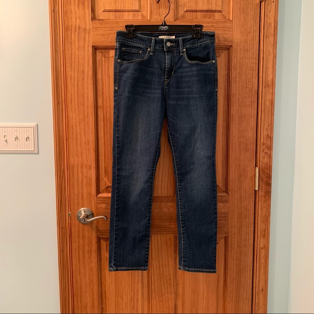 Dark Wash Levi Jeans